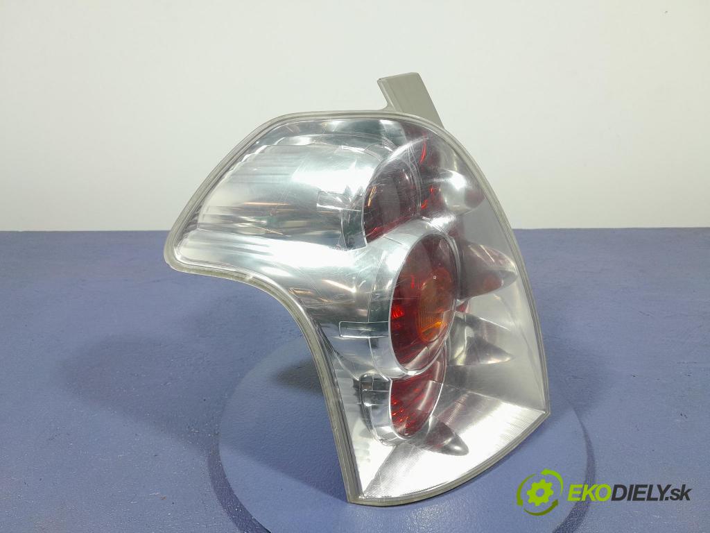 Toyota Corolla verso 2006 svetlo / reflektor zad ľavá Vonkajsia: