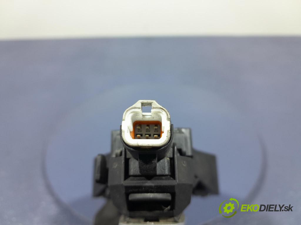 Jaguar Xf 2015 rukoväť Predné ľavá FK72-224A81-AA