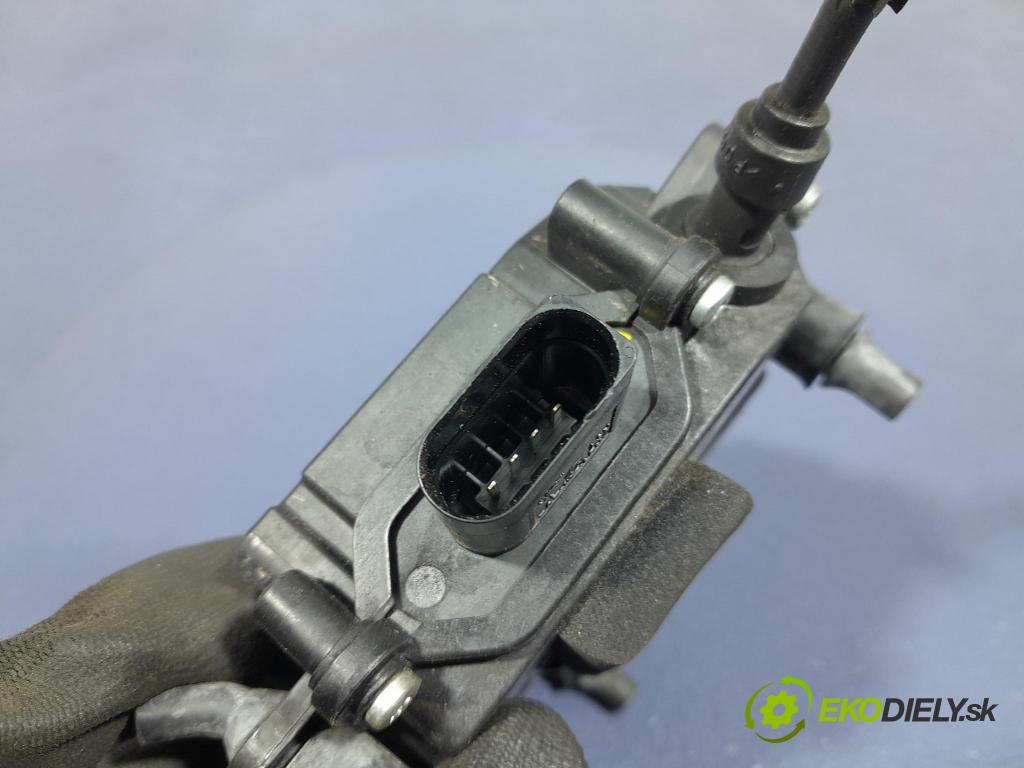 Jaguar Xf 2015 zámok dvere Predné Vľavo: DTSFA-C39810-100