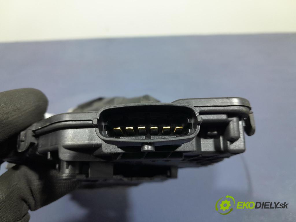 Jaguar Xf 2015 zámok dvere Predné Vľavo: GX63-203A29-BB