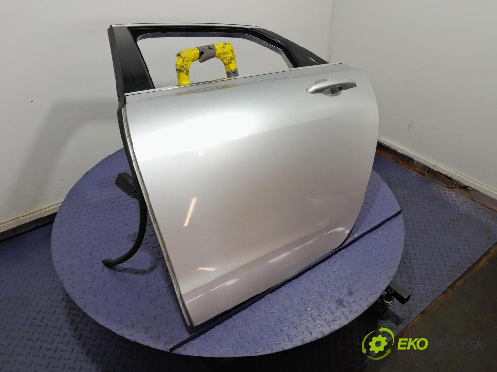 Jaguar Xf 2015 dvere zad Vľavo: