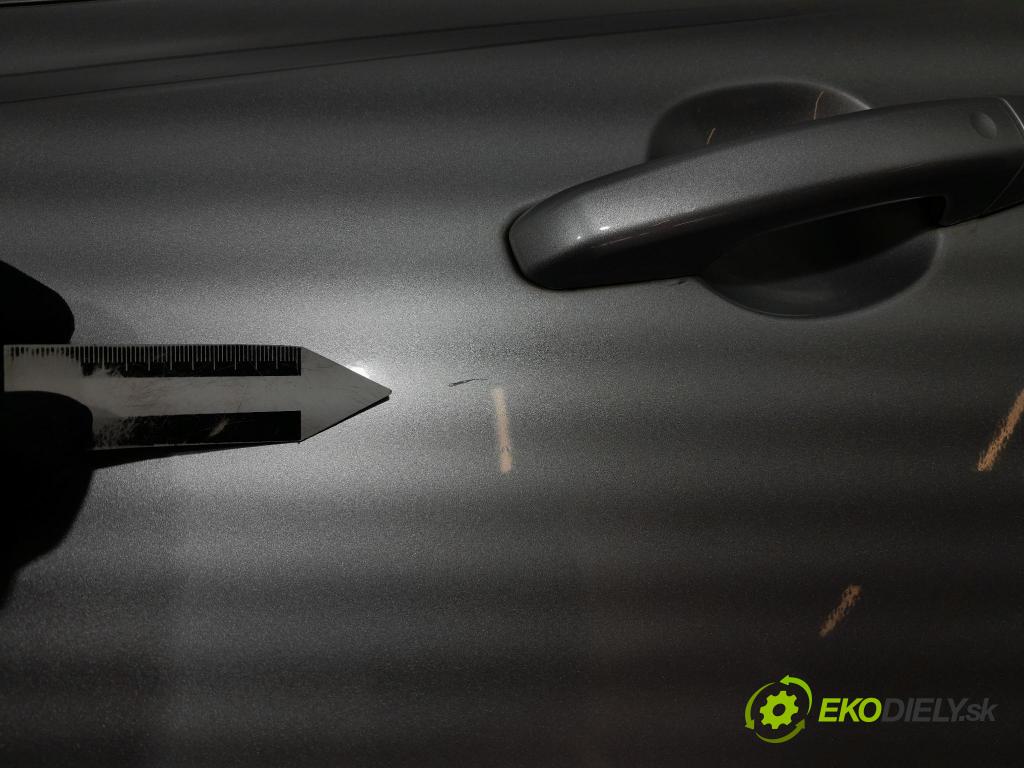 Jaguar Xf 2015 dvere zad Vľavo: