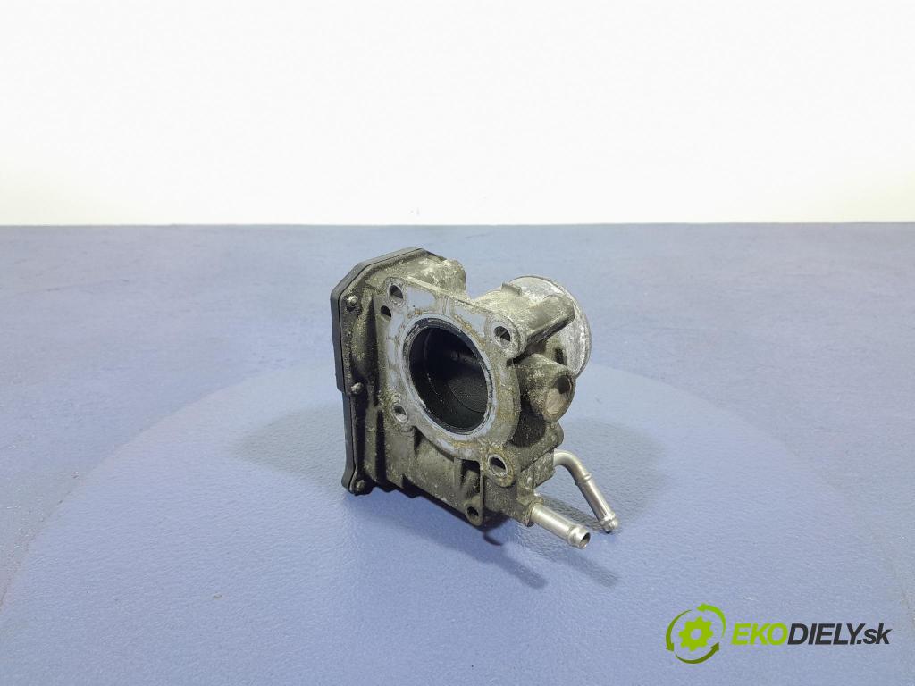 Toyota Corolla verso 2006 klapka 22030-0D021