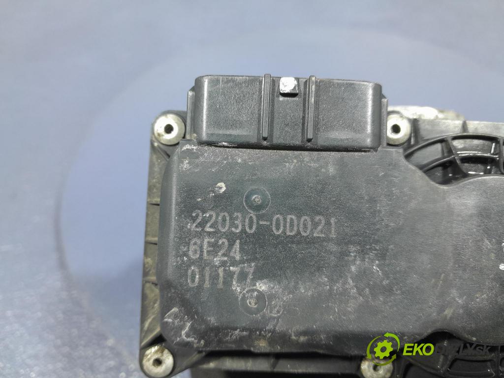 Toyota Corolla verso 2006 klapka 22030-0D021