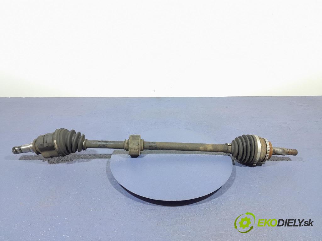 Toyota Corolla verso 2006 poloos Prava: Predné