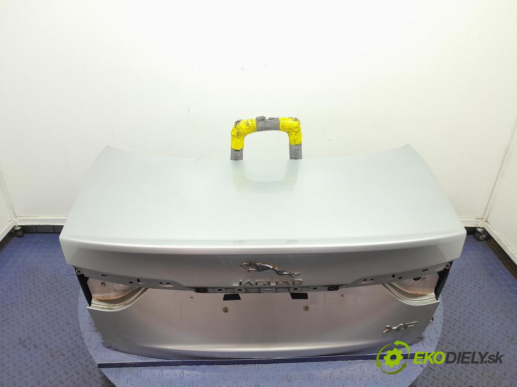 Jaguar Xf 2015 zadní dveře kufra: kufr