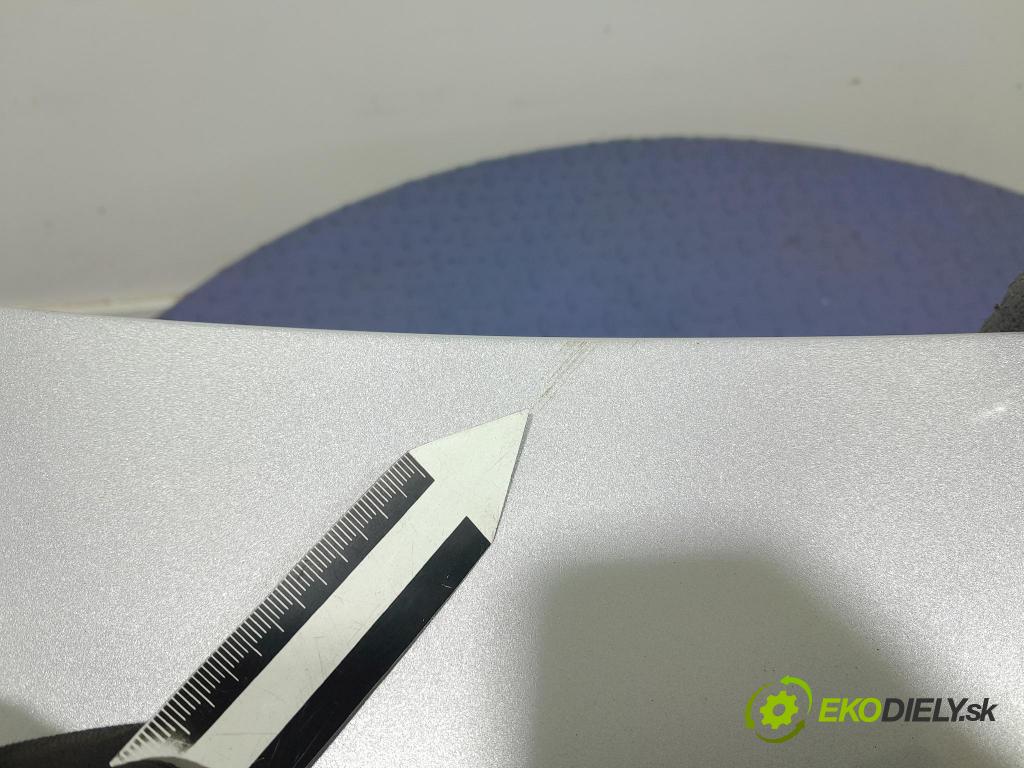 Jaguar Xf 2015 zadní dveře kufra: kufr