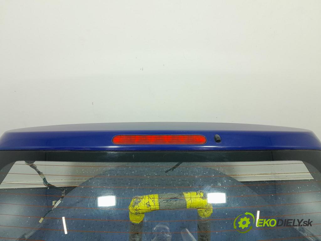 Toyota Corolla verso 2006 zadní dveře kufra: kufr