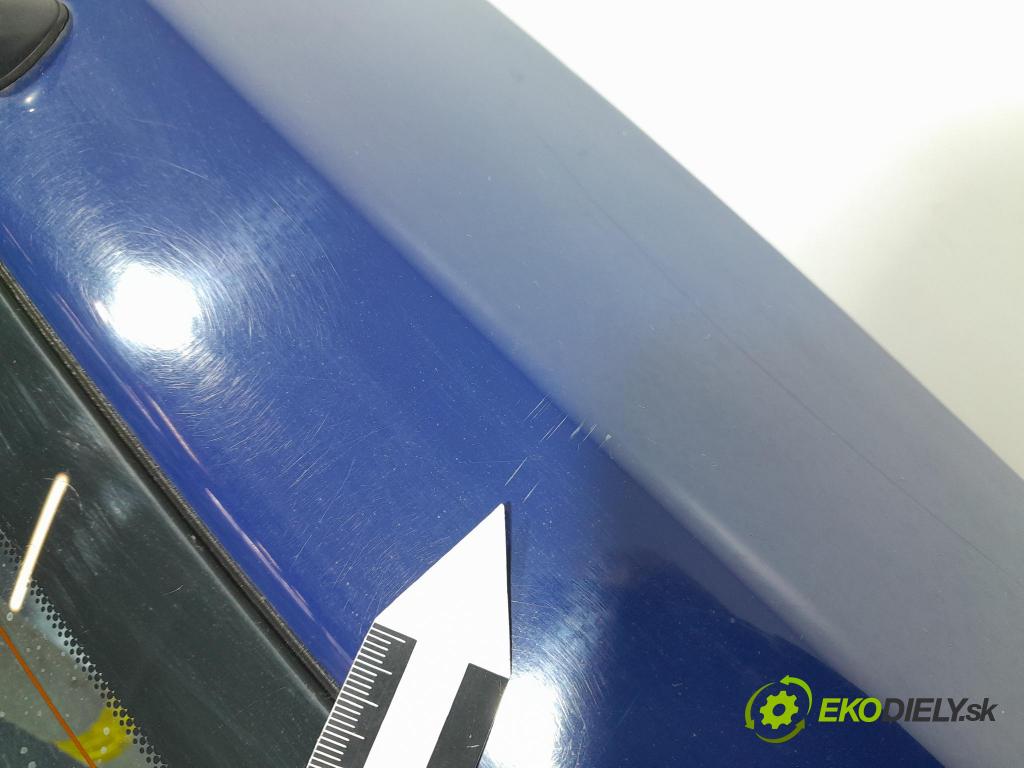 Toyota Corolla verso 2006 zadní dveře kufra: kufr