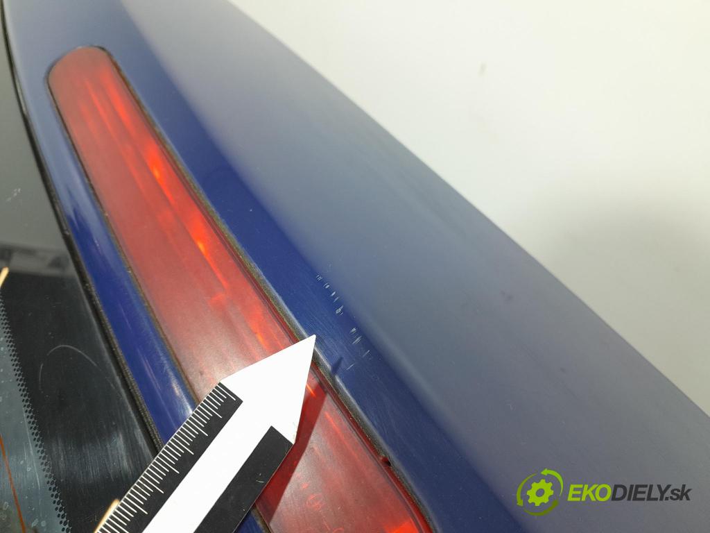 Toyota Corolla verso 2006 zadní dveře kufra: kufr