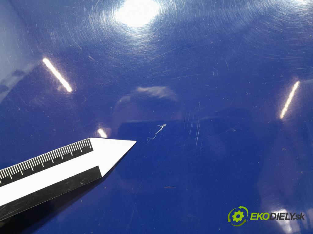 Toyota Corolla verso 2006 zadní dveře kufra: kufr