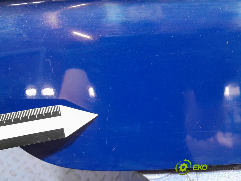 Toyota Corolla verso 2006 zadní dveře kufra: kufr