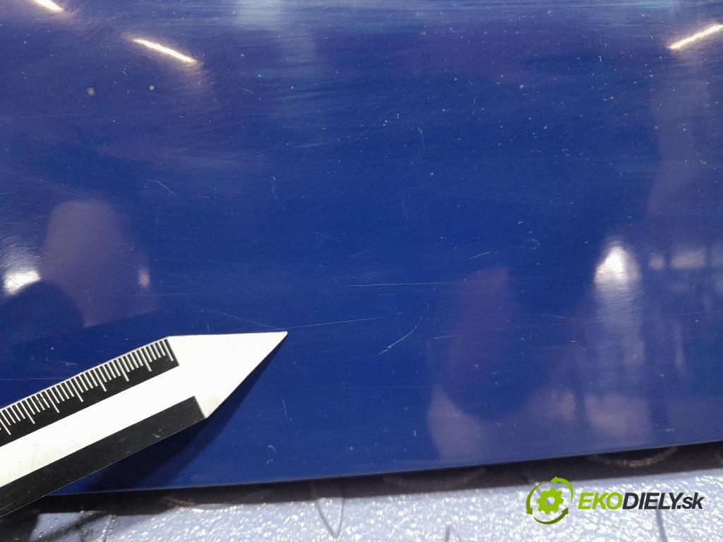 Toyota Corolla verso 2006 zadní dveře kufra: kufr