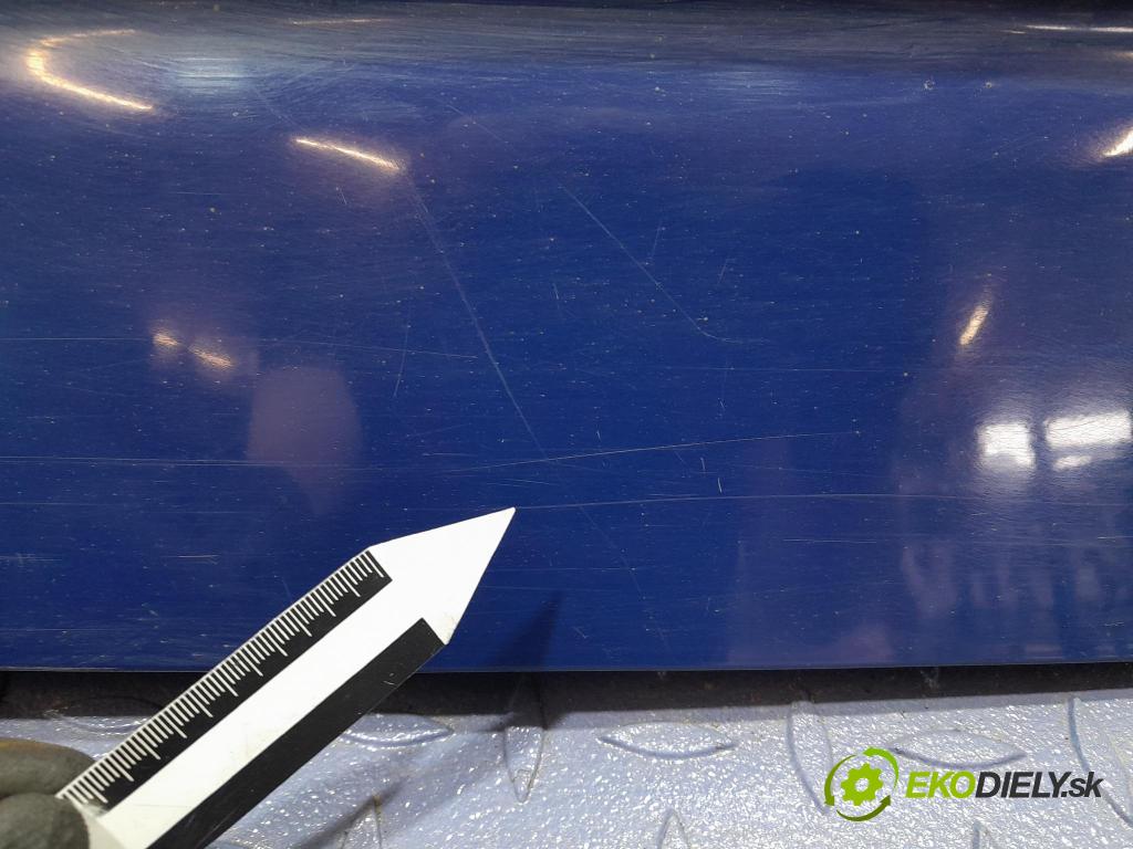 Toyota Corolla verso 2006 zadní dveře kufra: kufr