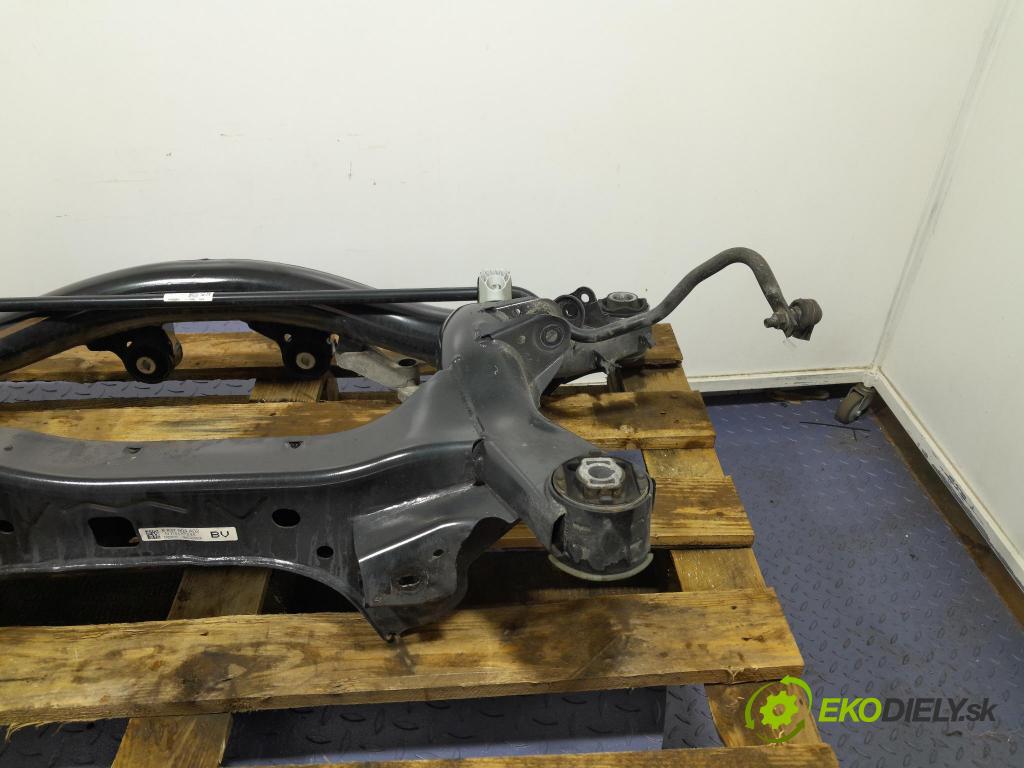 Bmw Z4 2022 výztuha Pozastavenia: Zad: