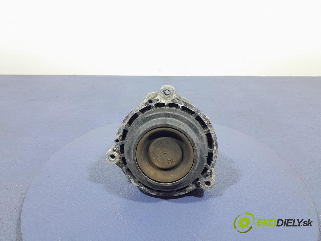 Bmw Z4 2022 Vankúš/: držiak Motor: 7581617