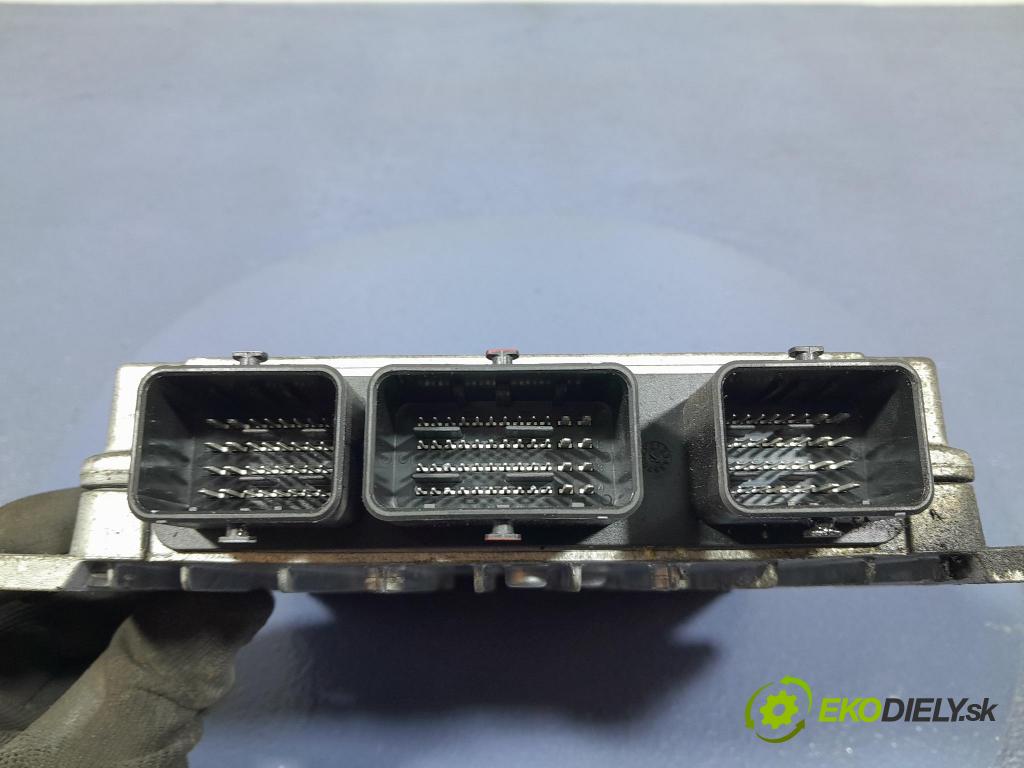 Renault Laguna 2002 riadiaca jednotka Motor: 8200200577