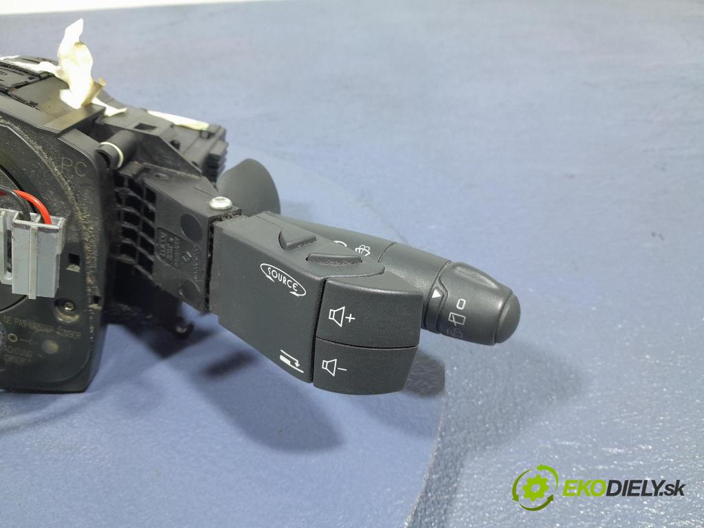 Renault Laguna 2002 prepínač Komplex: