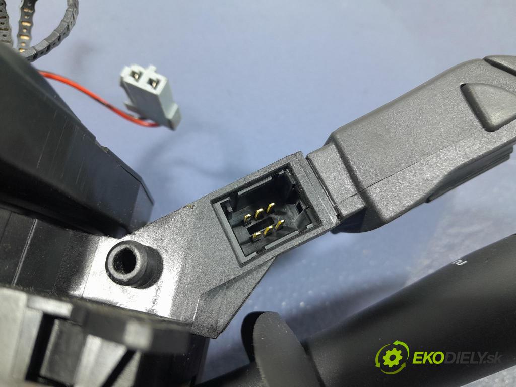 Renault Laguna 2002 prepínač Komplex: 