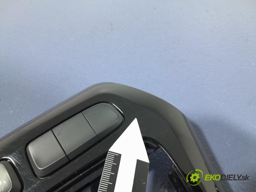 Opel Corsa 2024 kryt Plast: Interiéry: 98295401