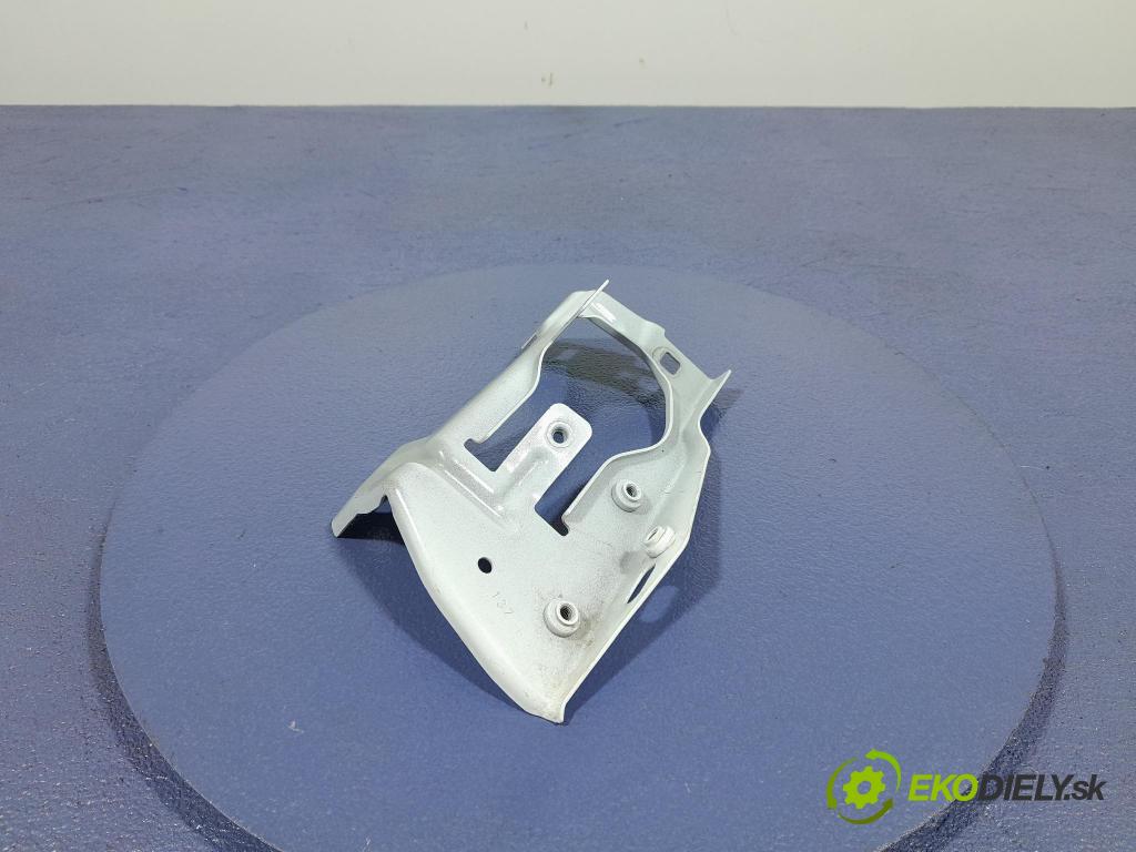 Bmw Z4 2022 blatník Predné v pravo: 7435792