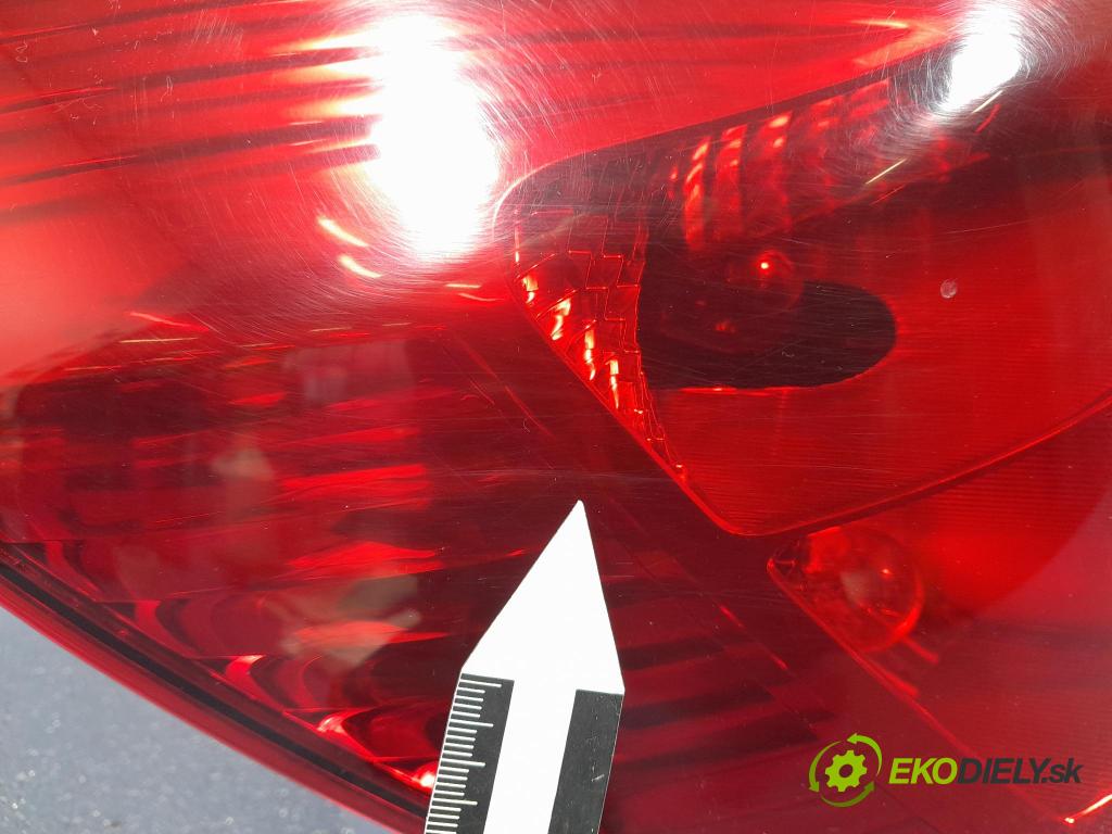 Opel Corsa 2008 svetlo / reflektor zad ľavá Vonkajsia: 13269050