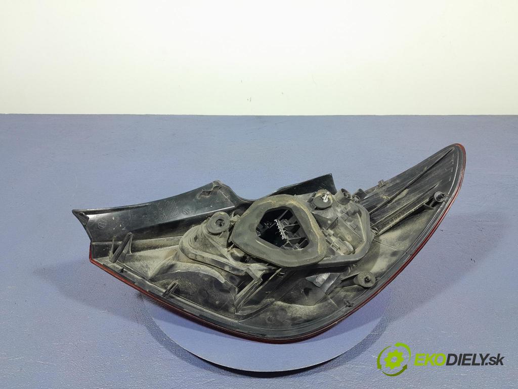 Opel Corsa 2008 svetlo / reflektor zad ľavá Vonkajsia: 13269050