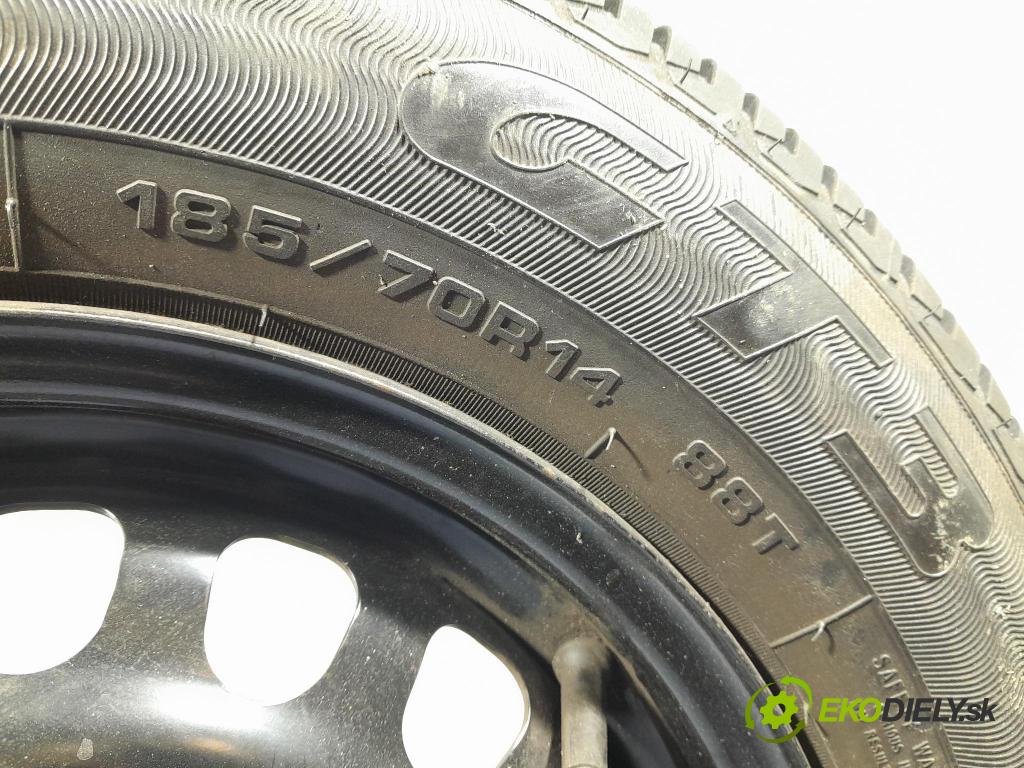 Opel Corsa 2008 koleso Prístup: