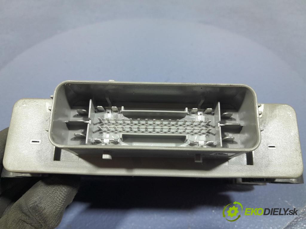 Fiat Doblo 2021 řídící jednotka Motor: 00463458100