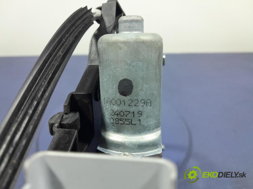 Opel Corsa 2024 mechanismus stahování Sklenka: před Levý: 9829043680