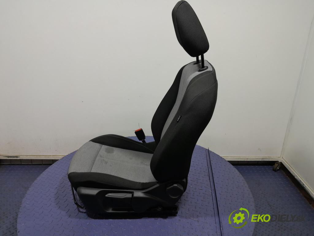 Opel Corsa 2024 Sedačka Ovládače:
