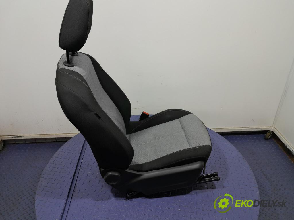 Opel Corsa 2024 Sedačka spolujazdca