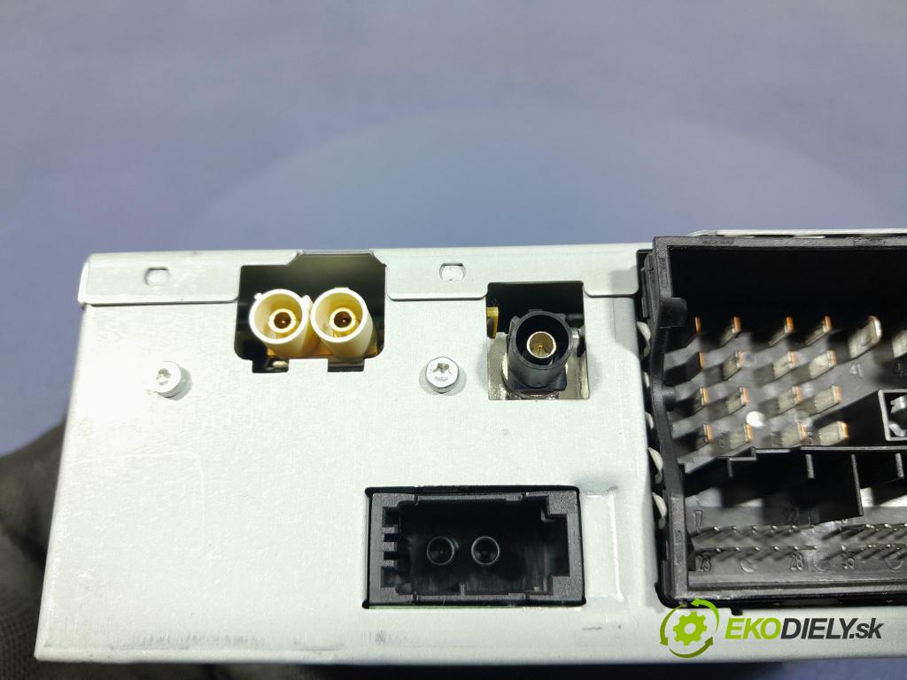 Audi A5 2014 Radio I Navigácia: 4G0035061N