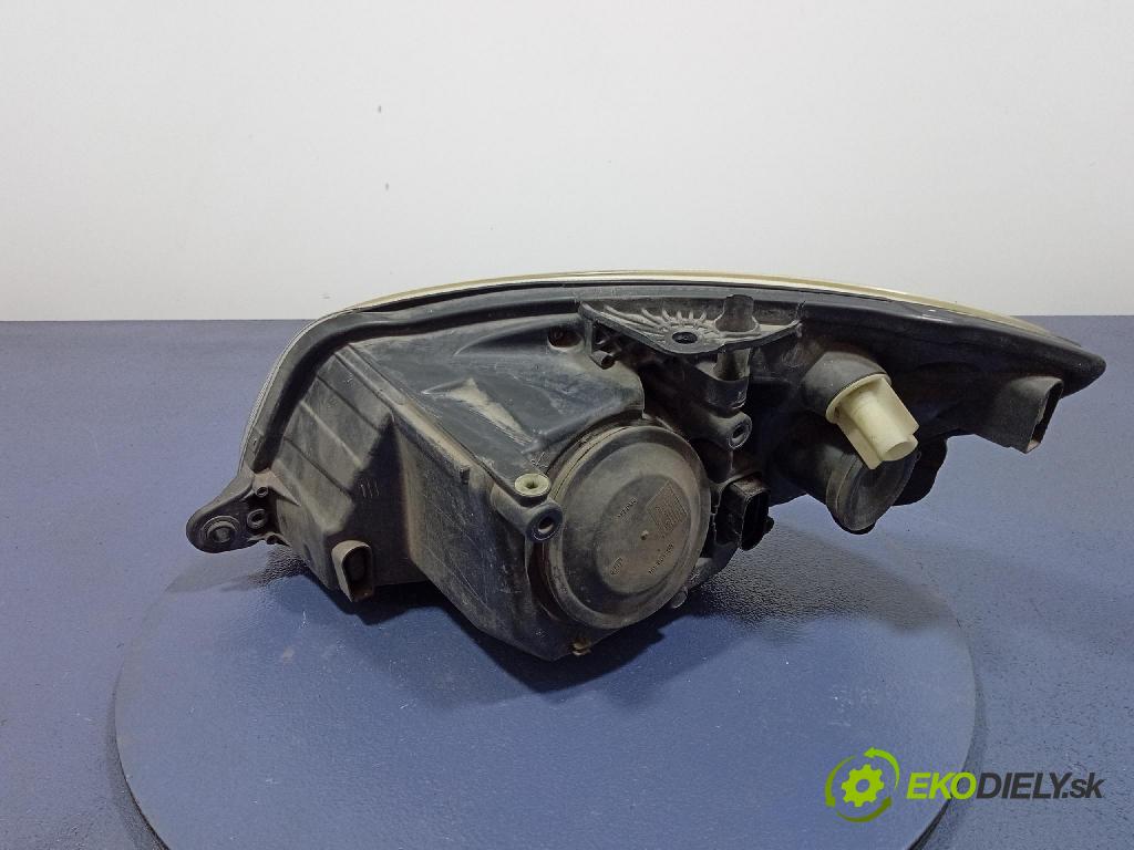 Skoda Roomster 2007 světlo v pravo: 247832-00R