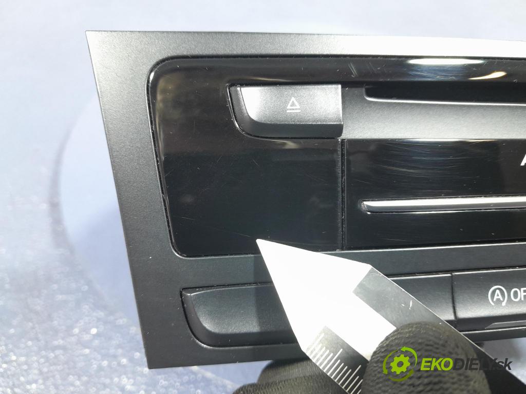 Audi A5 2014 modul Navigacia: 8R1035666G