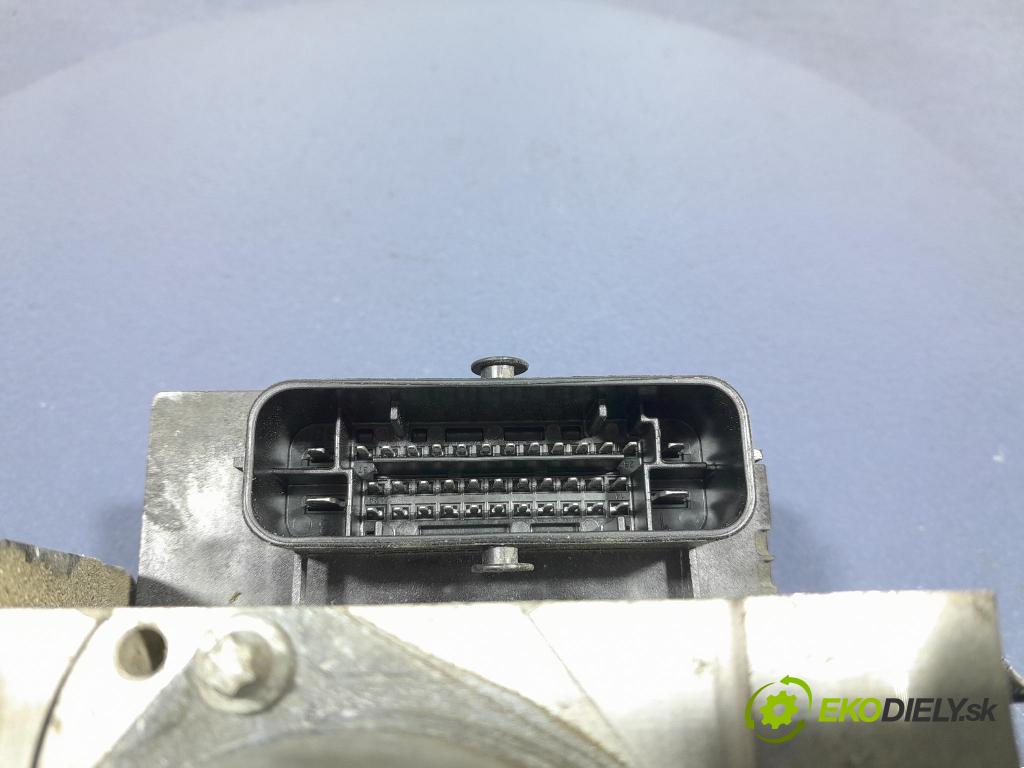 Audi A5 2014 čerpadlo ABS x 8K0614517HA