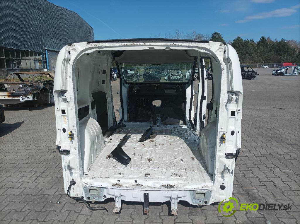 Fiat Doblo 2021 Boční v pravo:
