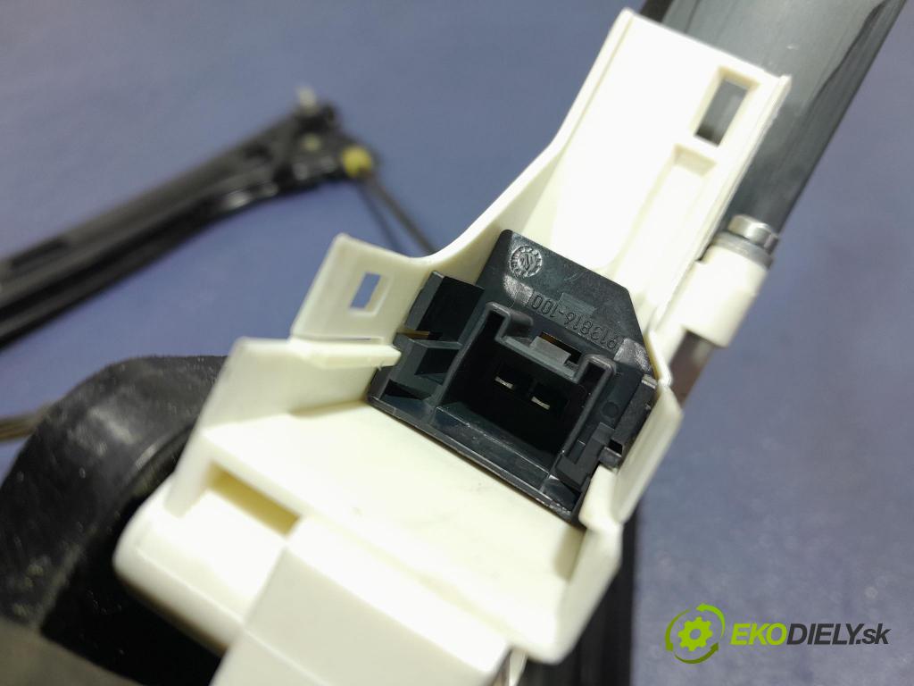 Audi A5 2014 mechanismus stahování Sklenka: před Levý: 8T8837461B