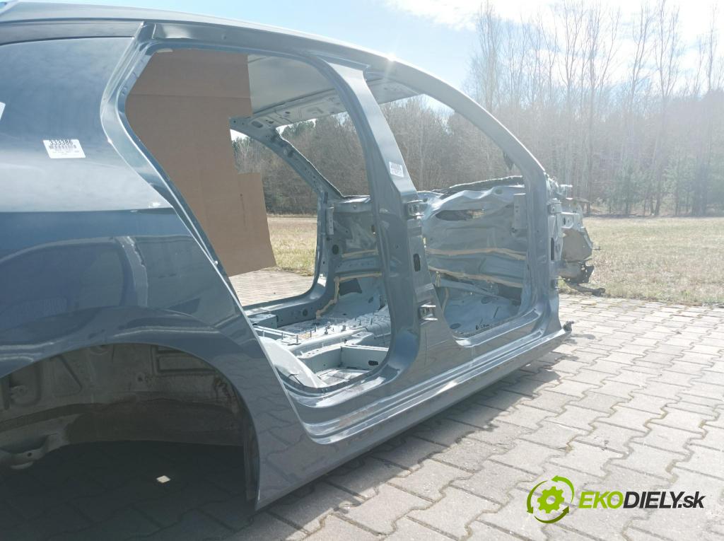 Opel Corsa 2024 Práh: v pravo: 