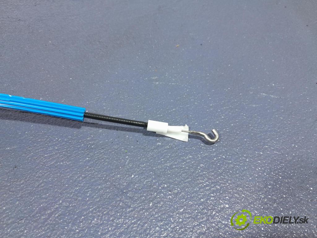 Audi A5 2014 zámok dvere Predné Vľavo: 8J1837015D