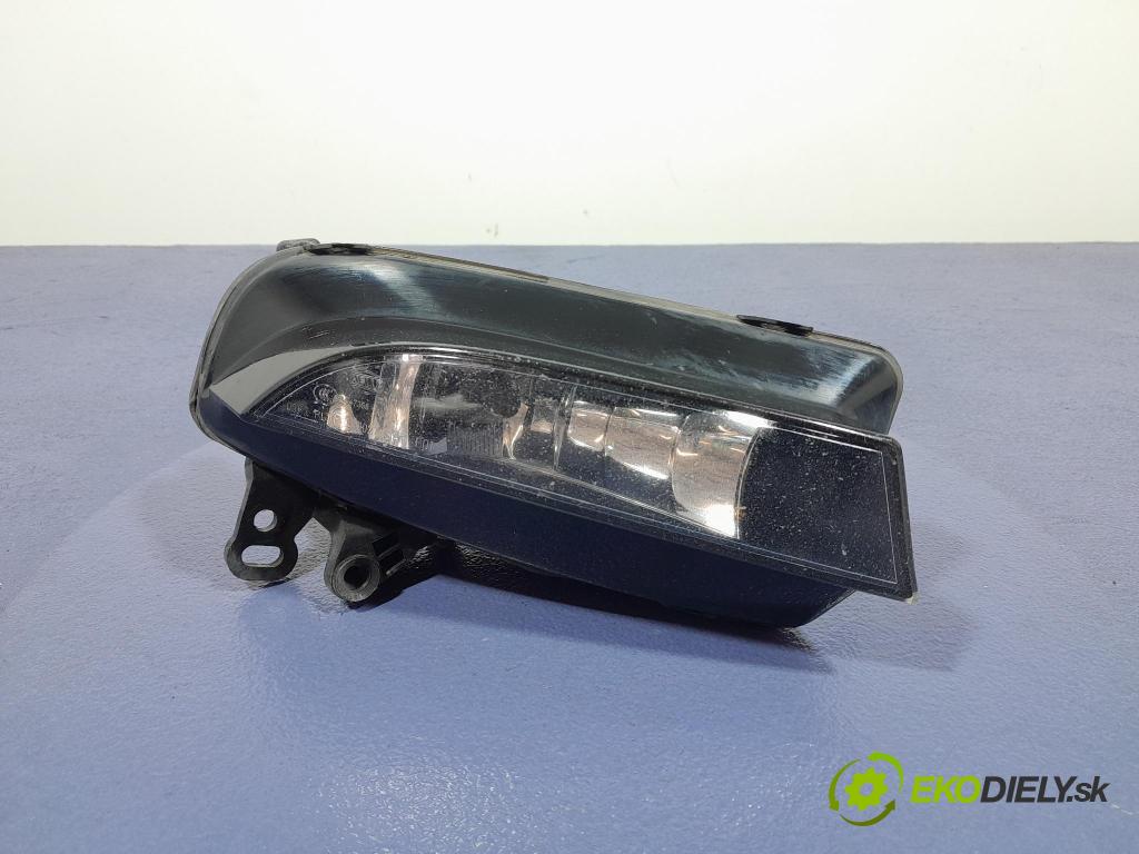 Audi A5 2014 Halogen v pravo: 8T0941700F