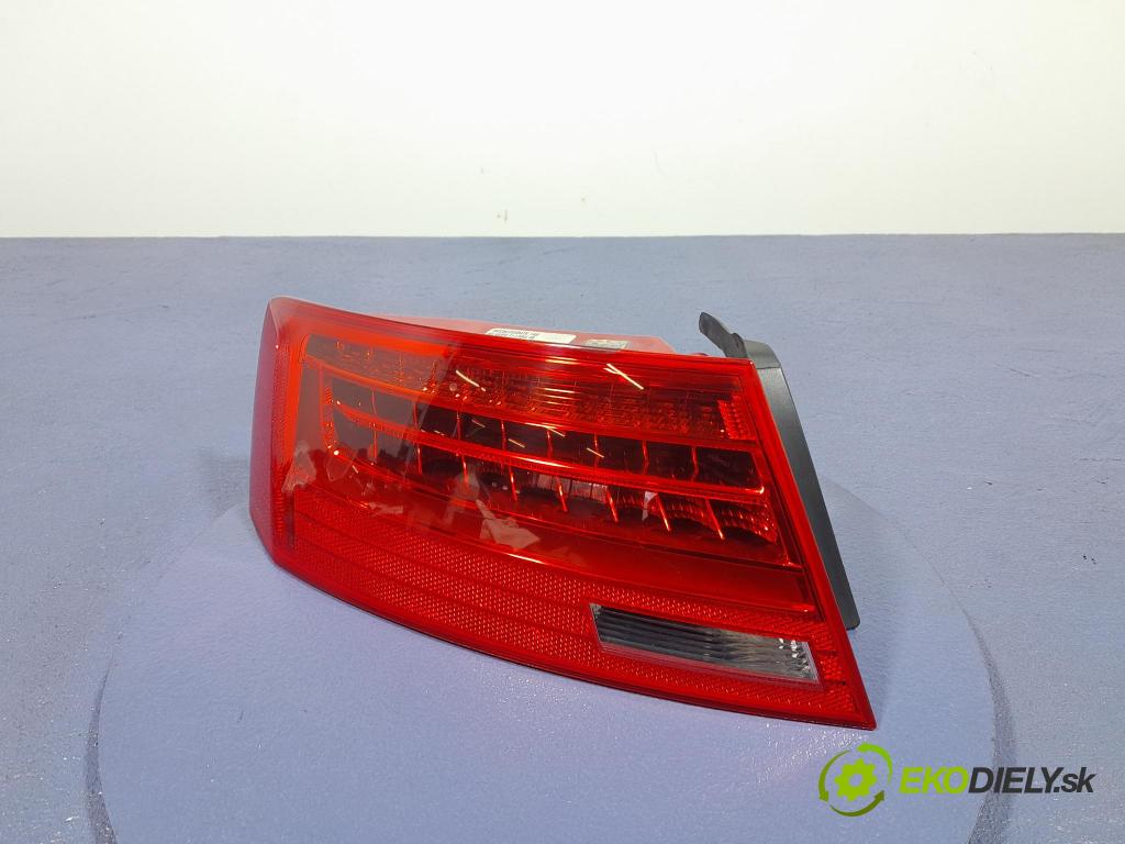 Audi A5 2014 svetlo / reflektor zad ľavá Vonkajsia: 8T8945095F