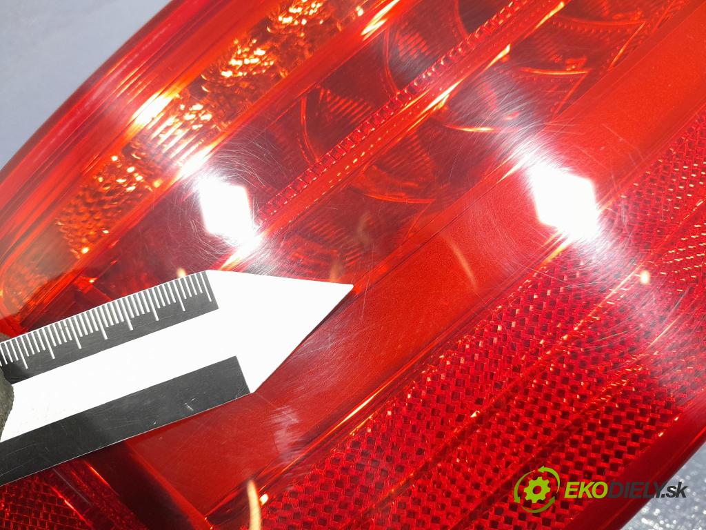 Audi A5 2014 svetlo / reflektor zad ľavá Vonkajsia: 8T8945095F