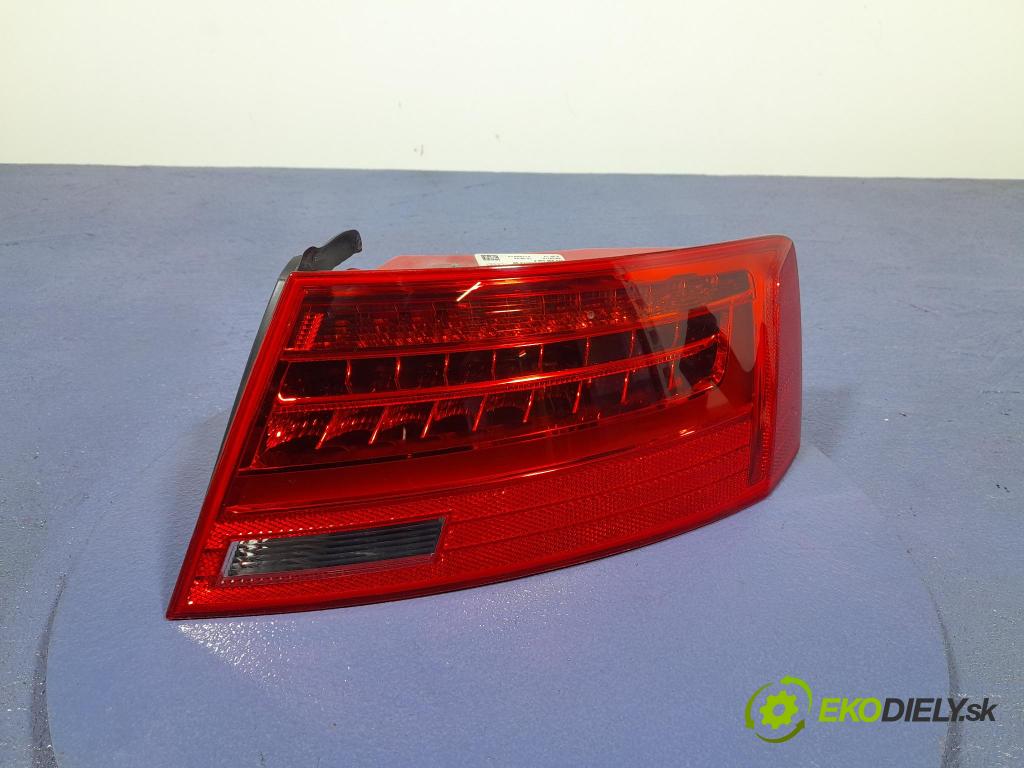 Audi A5 2014 světlo Zad: Práva: Mimo: 8T8945096F