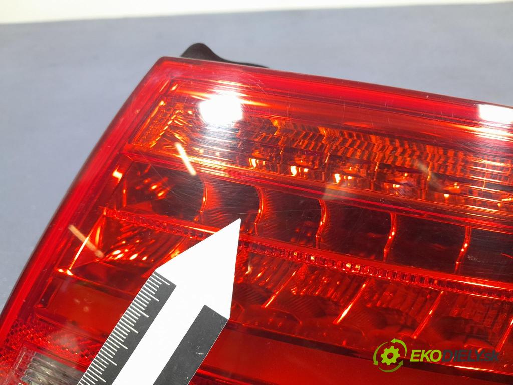 Audi A5 2014 světlo Zad: Práva: Mimo: 8T8945096F