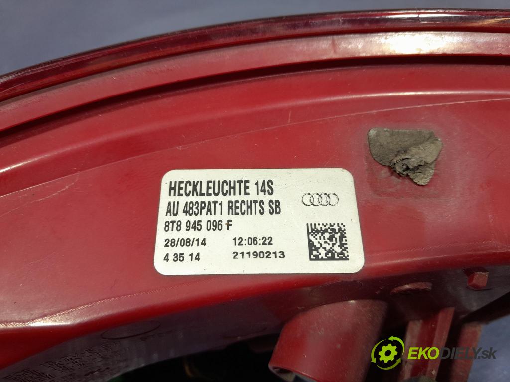 Audi A5 2014 svetlo / reflektor zad Prava: Vonkajsia: 8T8945096F