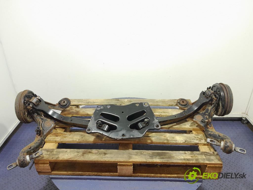 Fiat Doblo 2021 výztuha Pozastavenia: Zad: