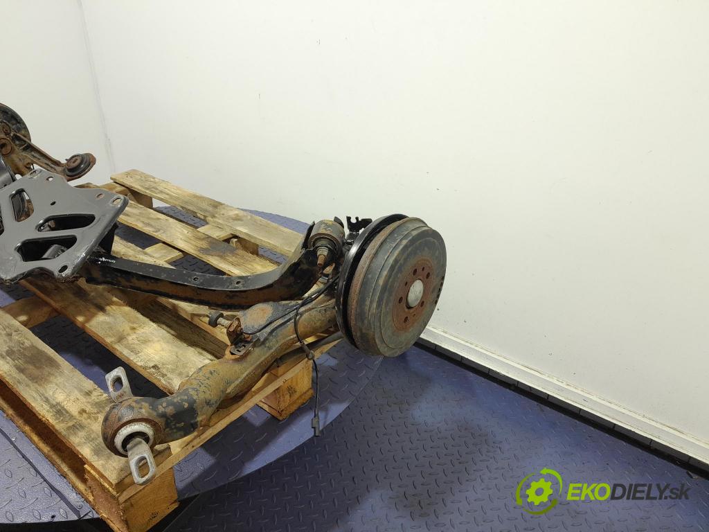 Fiat Doblo 2021 výstuha Pozastavenia: zad 