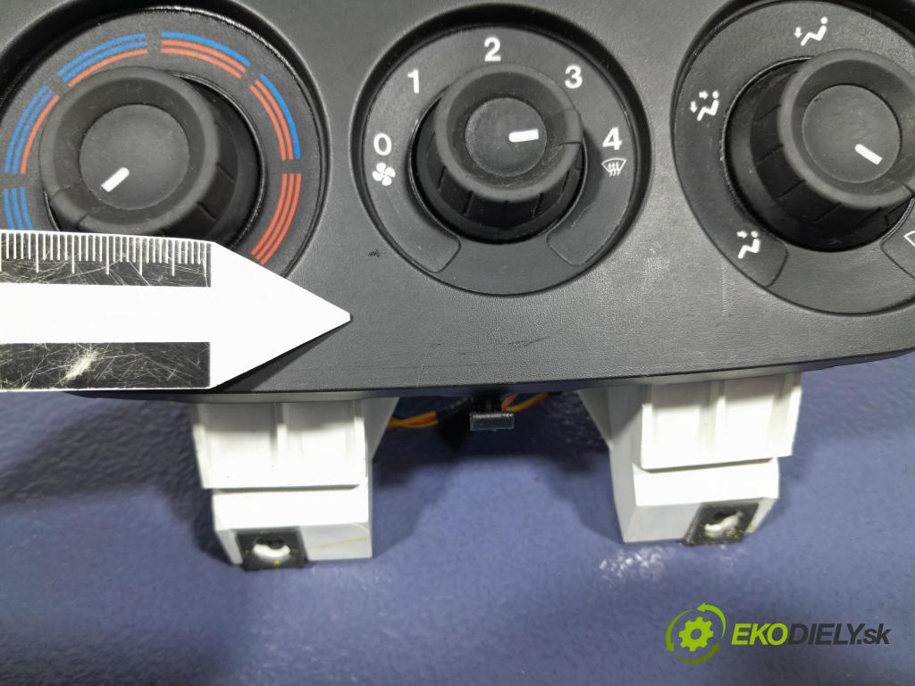 Fiat Doblo 2021 prepínač Klimatizácia: Prúd vzduchu: 735605075