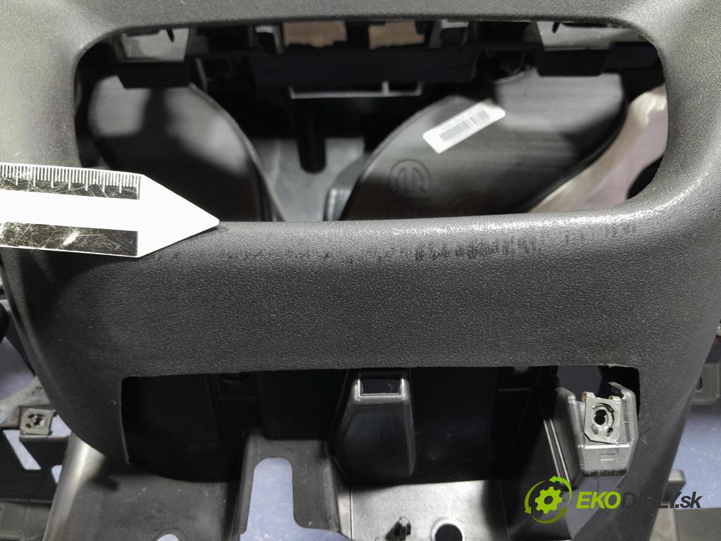 Fiat Doblo 2021 kokpit,pristrojová doska